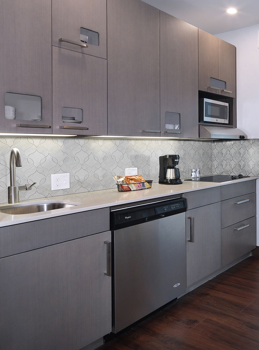 Carrara White Ellipsis Tile