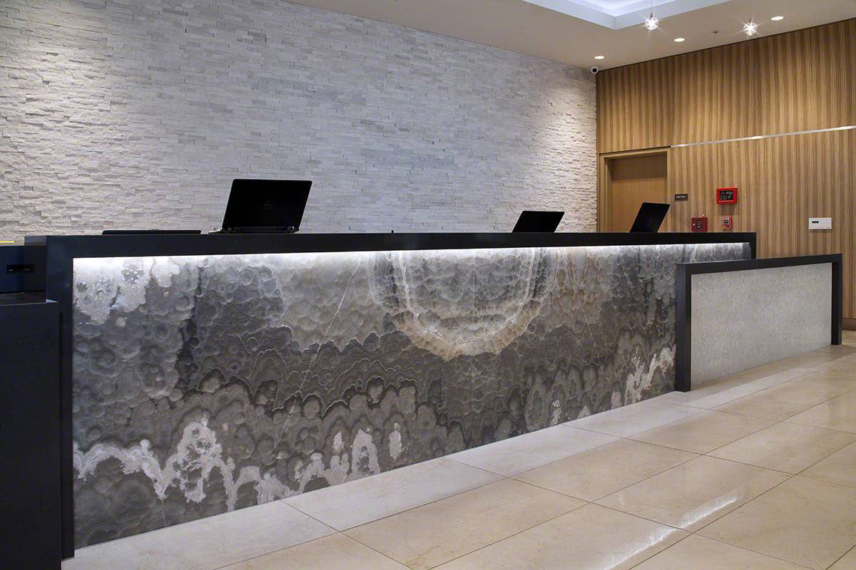 Arctic White Stacked Stone Tile