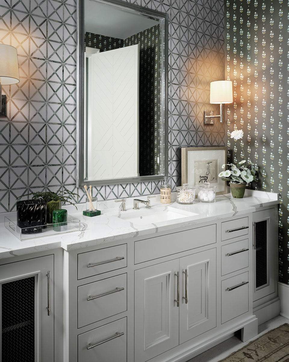 Verdant Green Geometrica Pattern Pol Tile